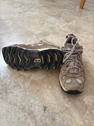 Zapatillas Salomon Trekking Mujer Beige/Marrón
