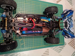 Coche RC WLTOYS 124017 Nuevo
