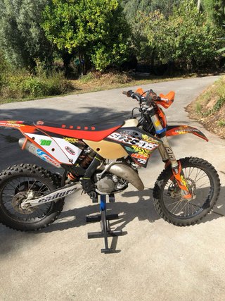 KTM 125cc Enduro Moto Naranja/negra/blanca