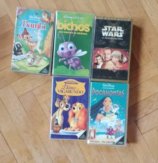 4 VHS Disney Clásicos. Vhs Star Wars. Unidad 3€