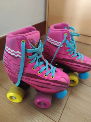 Patines 4 Ruedas Rosas y Azules