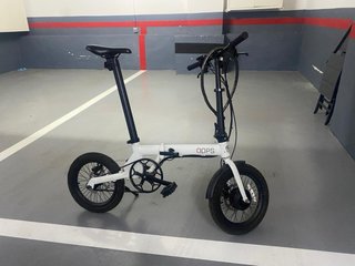Bicicleta Eléctrica Plegable OOPS Blanca