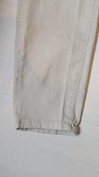 Pantaloni dritti beige da donna