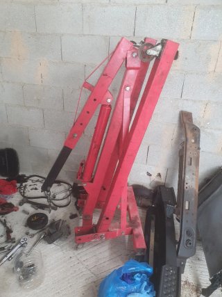 Grúa de taller plegable roja