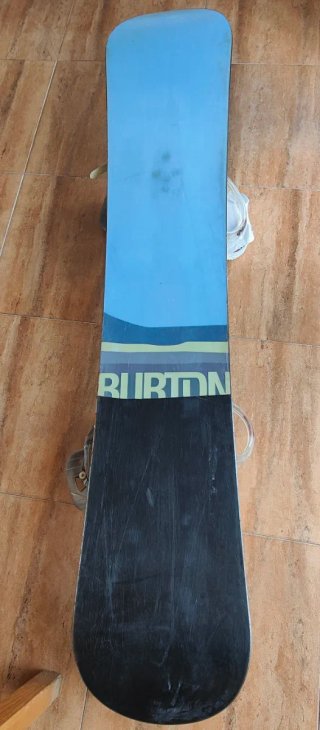 Tabla de Snowboard con Fijaciones