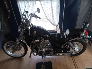 Suzuki Intruder 800cc Cruiser 9000 km