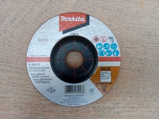 Disco radial Makita, protector y mango
