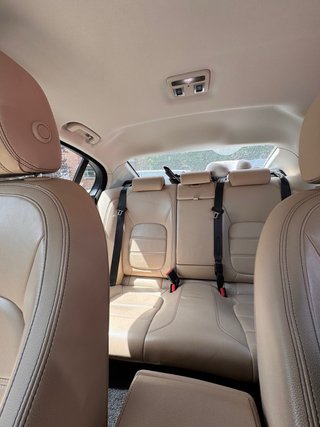 Jaguar XE 2017