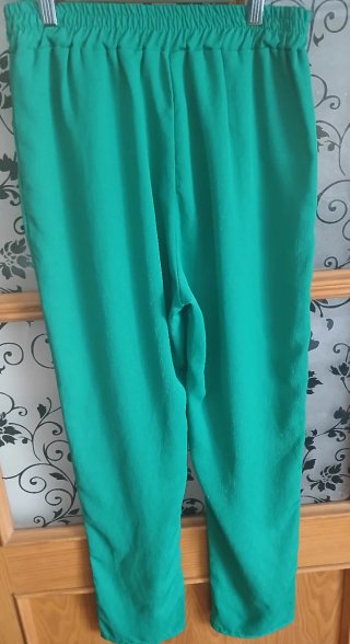 Pantalón verde cintura elástica