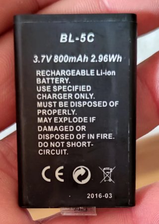 Teléfono Orange Gama 202 con cargador