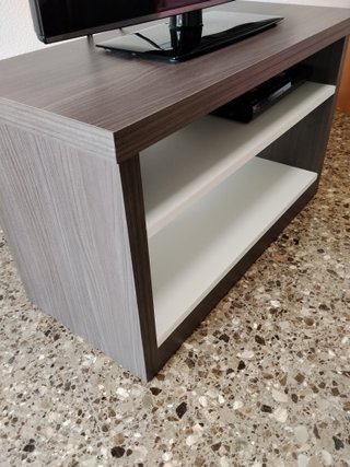 Mueble TV con ruedas