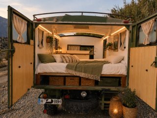 Mercedes Benz Unimog 4x4 Expedition Camper