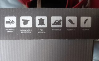 Botines rojos de piel