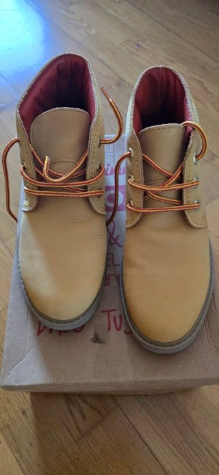 Botas de piel color beige