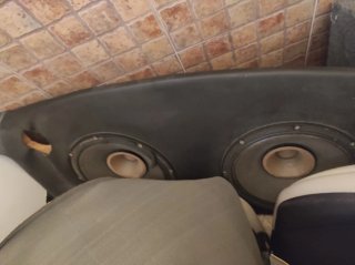 Subwoofer JBL 1000 Watts y 4 beyma medios