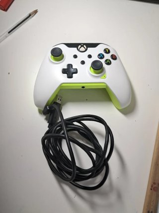 Mando Xbox Blanco y Verde