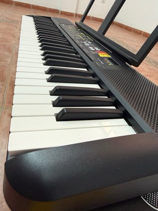 Yamaha PSR-F52 Teclado Digital 61 Teclas