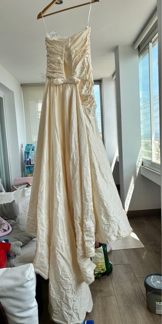 Vestido de Novia Beige y Blanco