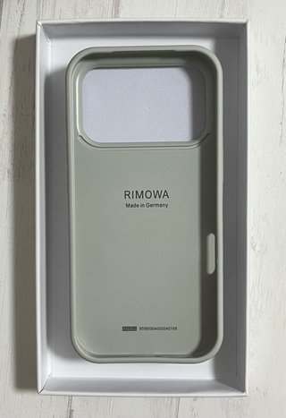 Funda RIMOWA Plata iphone 17 pro negociable