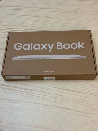 Samsung Galaxy Book 4 512GB intel i5 15.6FHD