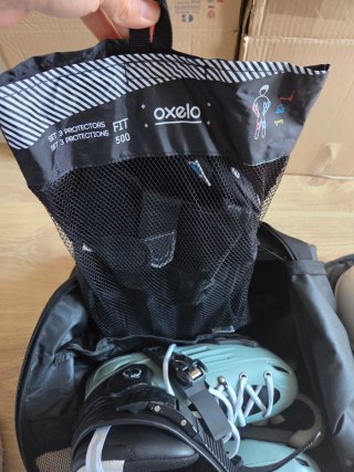 Pack Patines Verdes Decathlon + Casco Blanco + etc
