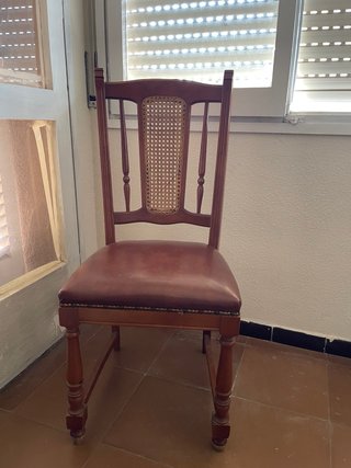 4 Sillas de comedor madera y cuero