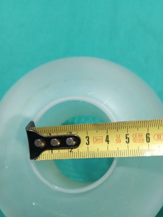 Apliques vintage dorados con tulipas de cristal