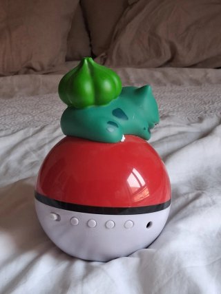 Reloj Despertador Pokémon Bola y radio