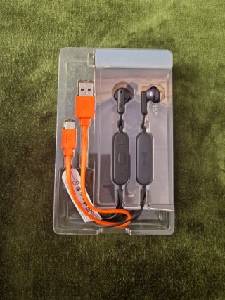 Auriculares JBL Tune 215BT Pure Bass
