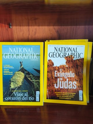 Gran lote de Revistas Y DVDs National Geografic.