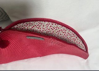 Bolso de mano para eventos. Forma abanico