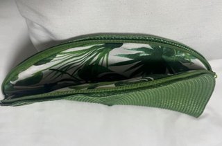 Bolso de mano para eventos. Forma abanico