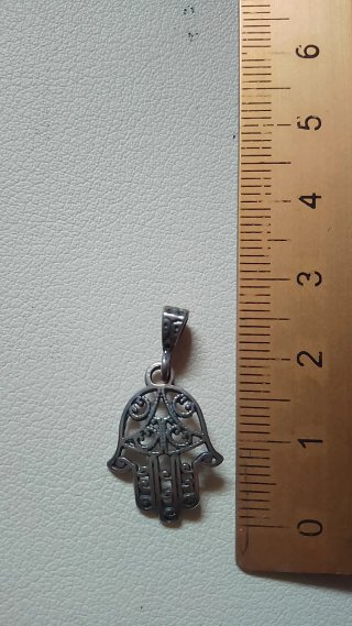 Colgante Mano de Fátima plata envejecida.