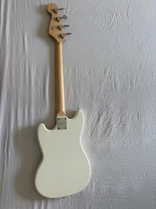 Squier Bronco Bass Blanco