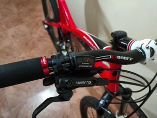 Bicicleta Specialized Stumpjumper Rossa