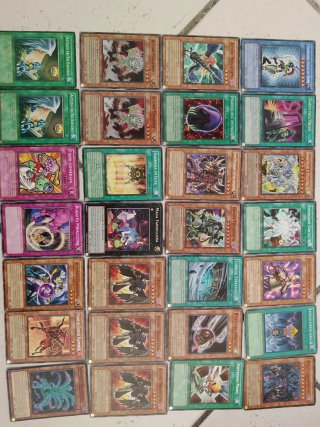 Lotto 110 Carte Yu-Gi-Oh -
