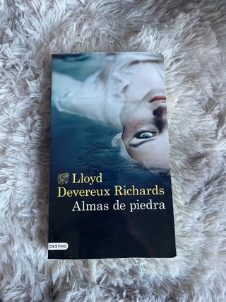 Almas de piedra