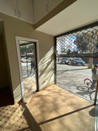 Alquiler local comercial en carretera Carmona