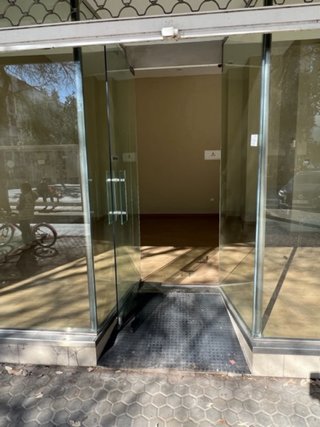 Alquiler local comercial en carretera Carmona