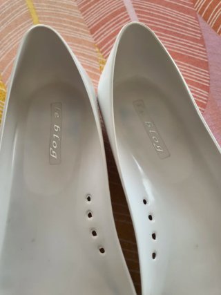 Ballerine bianche in silicone con fiore in pelle