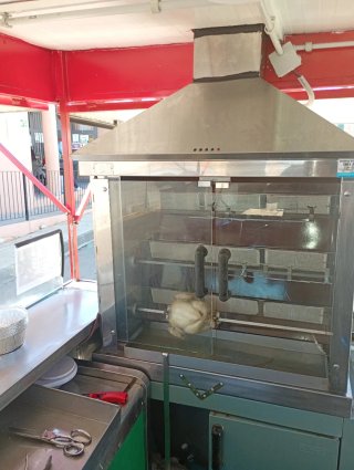 Asador de pollos profesional
