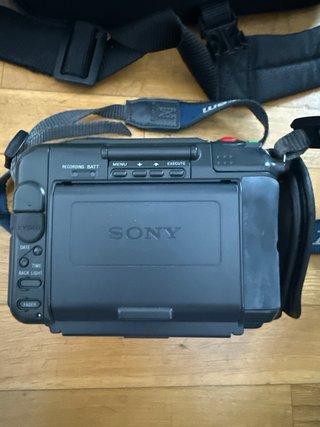 Videocámara Sony Handycam Hi8 + Accesorios