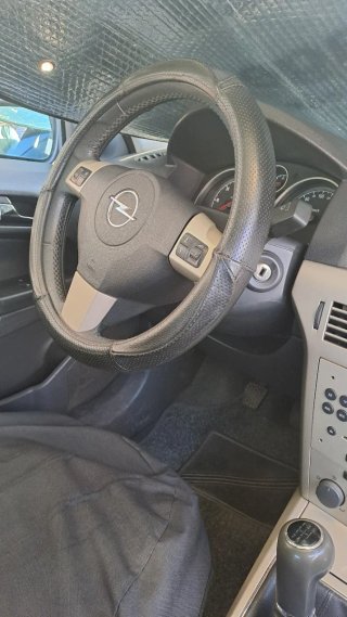 Opel Astra 2006