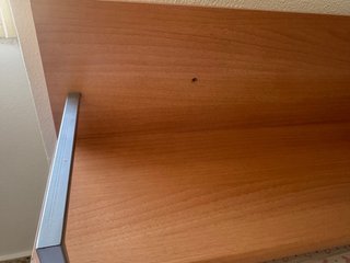 Mesa escritorio madera con zapatero y estanteria