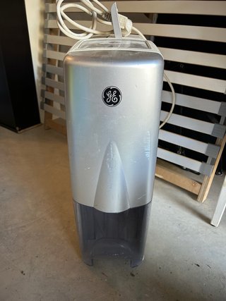 Deshumidificador GE Plata