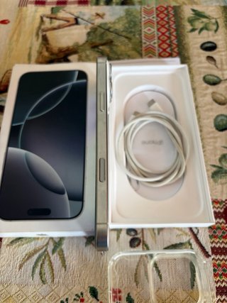 iPhone 16 Pro Max 256GB Blanco IMPECABLE NUEVO