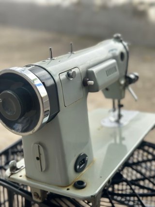 Máquina de coser Alfa vintage