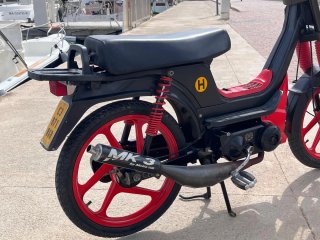 Derbi Variant Negra y Roja