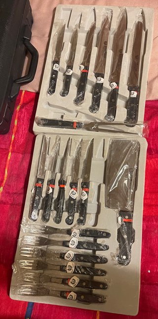 Set Tenedores y Cuchillos Handgearb sin estrenar