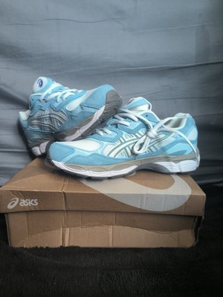 Asics Gel Azul y Blanco